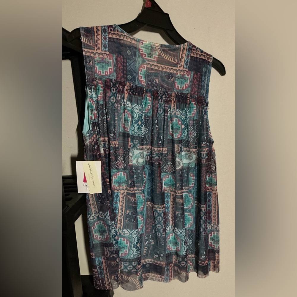 BLUE FLORAL BOBBIE BROOKS SHEER YOKE SLEEVELESS TOP NEW (L, 2X) - Picture 2 of 2